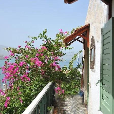 Elounda Apartments *
